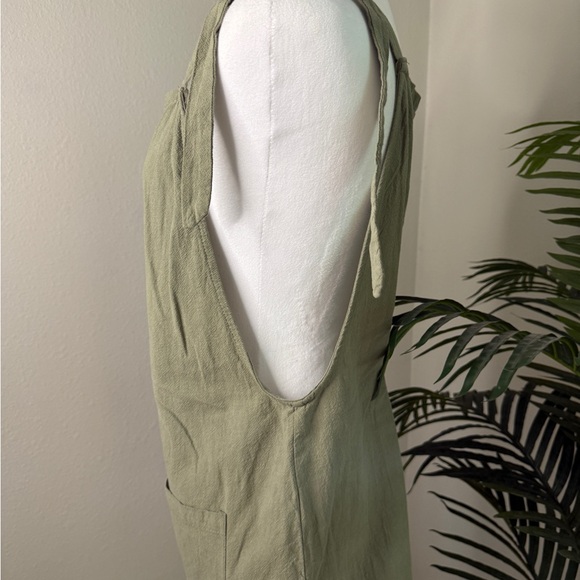 Sage Green Bow Tie Romper with Pockets - Picture 6 of 7